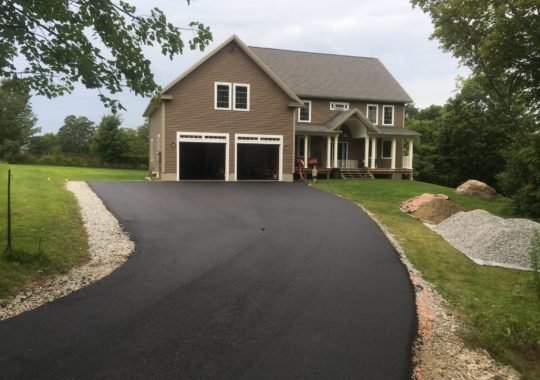 Amazing Ideas To Improve Your Home With The Help Of Driveways