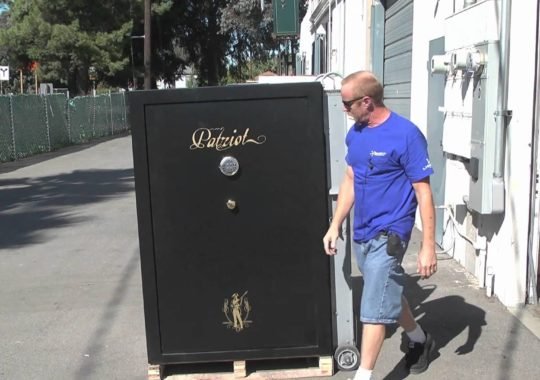 5 Reasons Why Every House Needs A Gun Safe