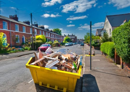 Hire A Reliable Skip Clearance Company To Lift Your Rubbish