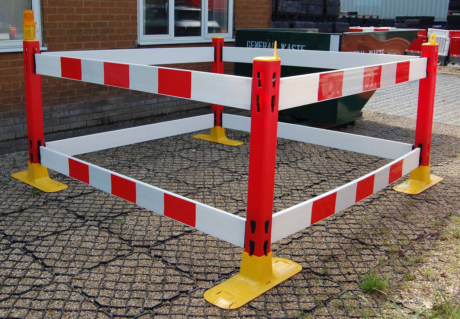 Top Reasons Why Guard Rails Are Essential At Your Construction Site 