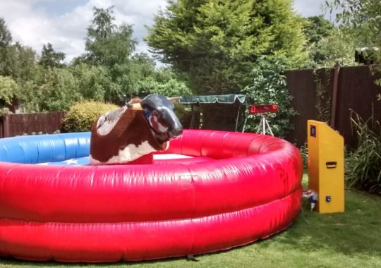 How To Protect Yourself When Riding The Mechanical Bull?