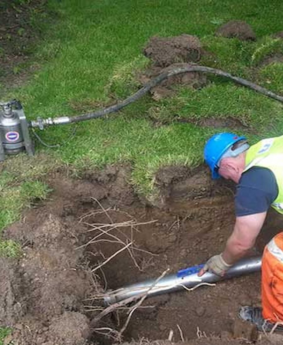 The Benefits of Moling Services: Efficient and Trenchless Utility Installation